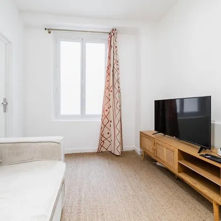 Jolie 2 Pieces 35M2 Bien Equipee 4P - Paris 20 - Flat-Guest-2